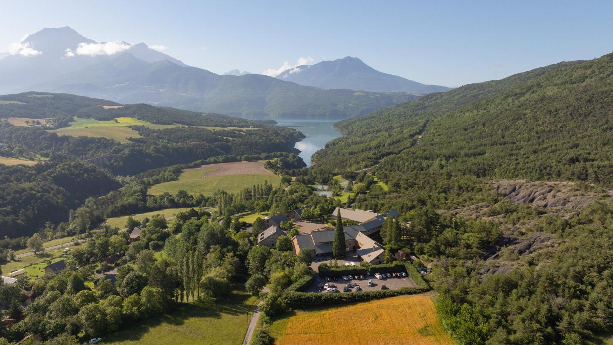 Club Vacances Bleues Les Horizons Du Lac ชอร์จส์ ภายนอก รูปภาพ