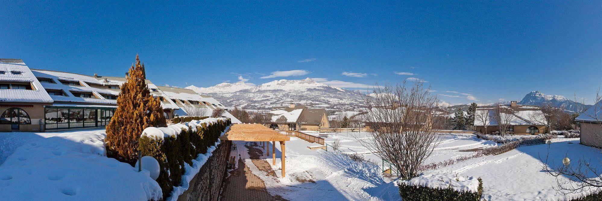 Club Vacances Bleues Les Horizons Du Lac ชอร์จส์ ภายนอก รูปภาพ